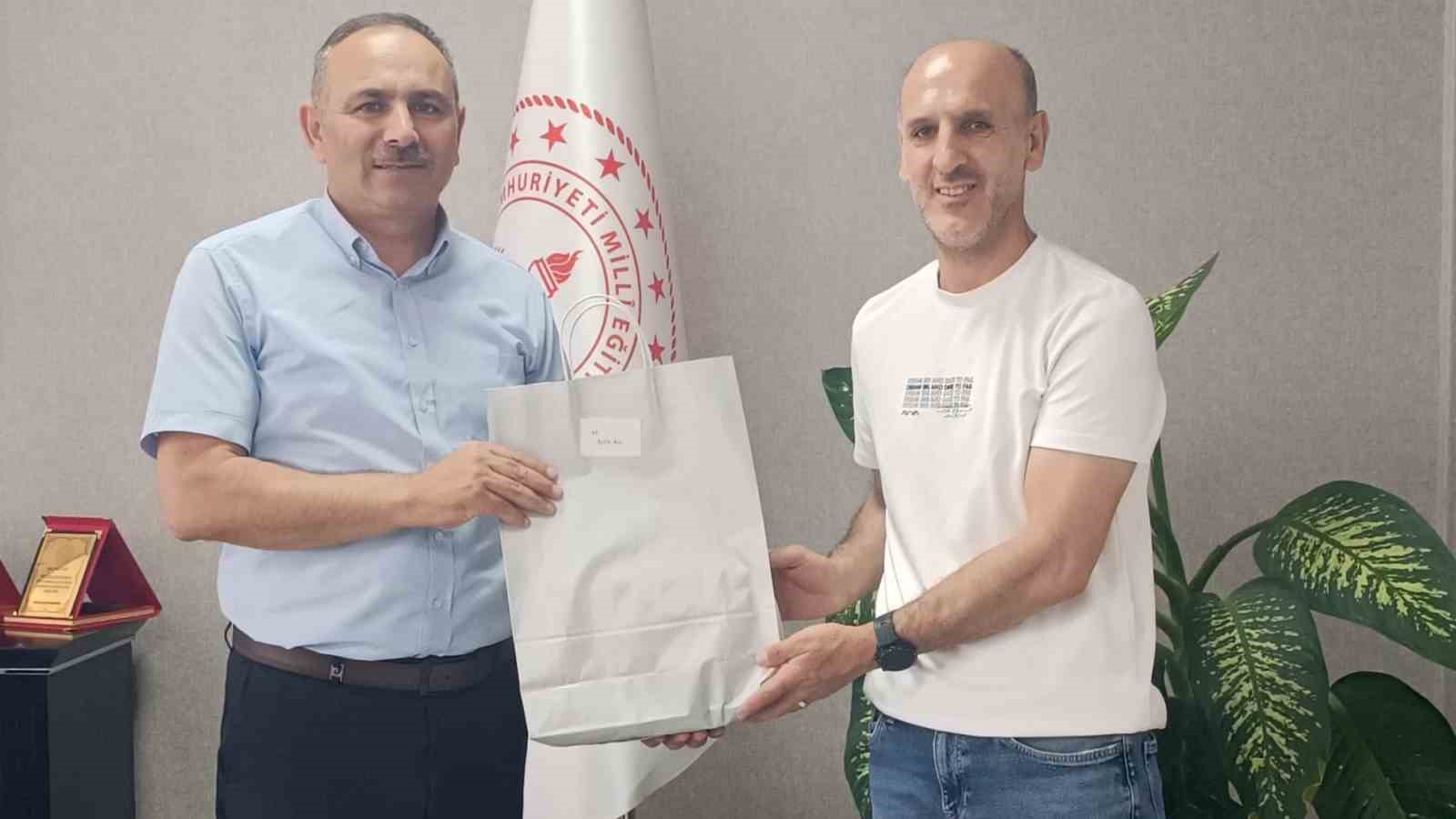 Kitap Van Projesi’yle Muradiye il genelinde zirveye oturdu