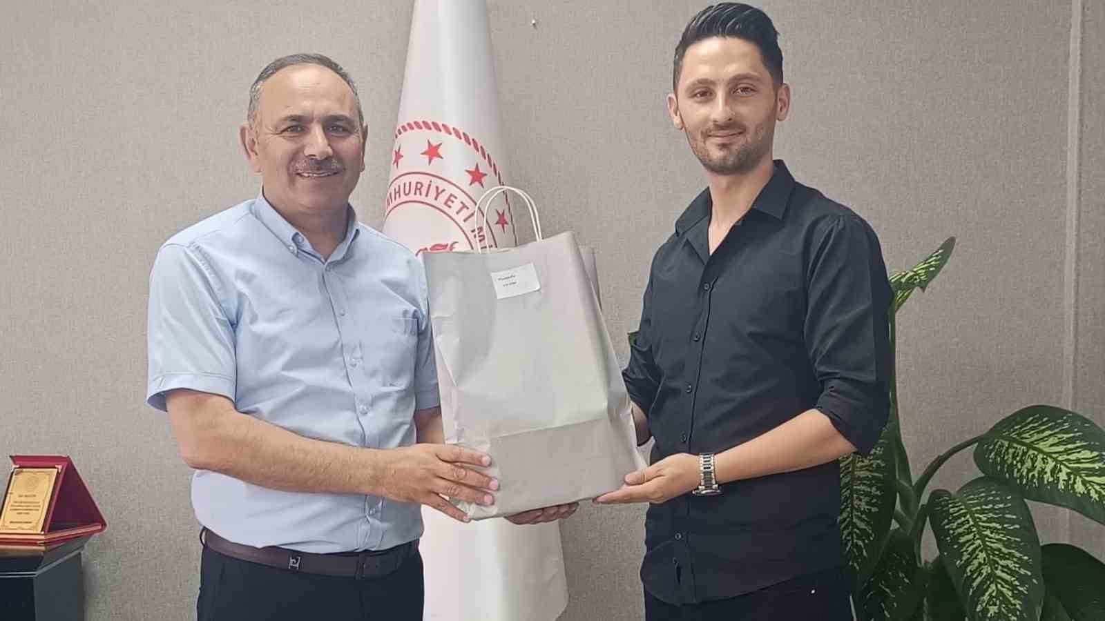 Kitap Van Projesi’yle Muradiye il genelinde zirveye oturdu