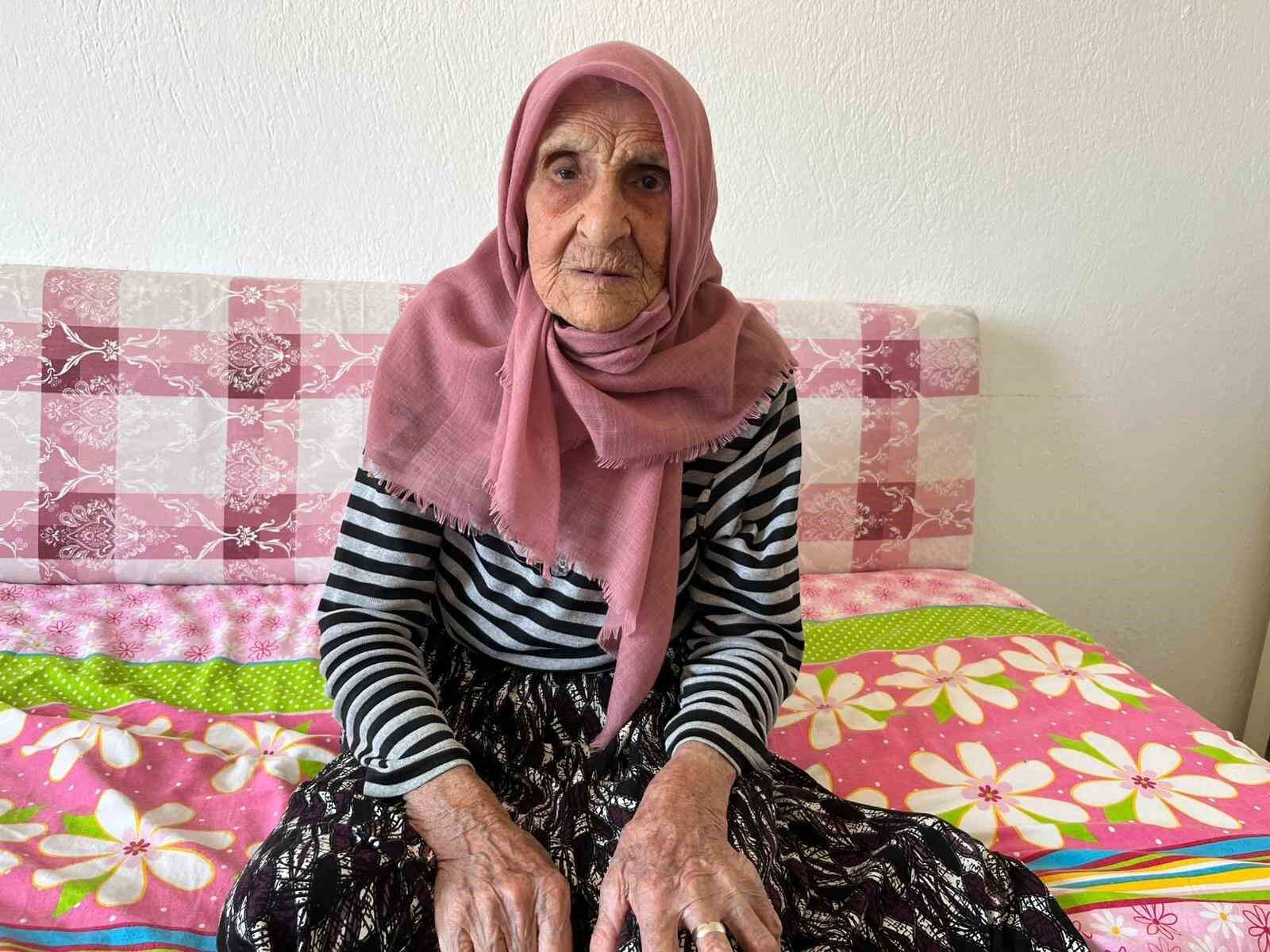 Tam 101 yaşında: 24 torunu var, torunun torununu gördü