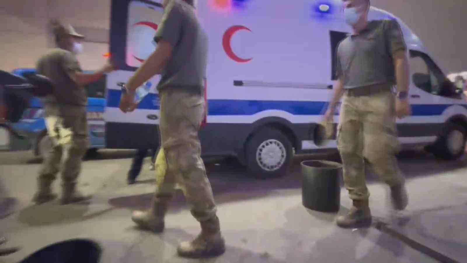 Hatay’da yüksek ateş şüphesiyle hastaneye kaldırılan 2 asker hayatını kaybetti