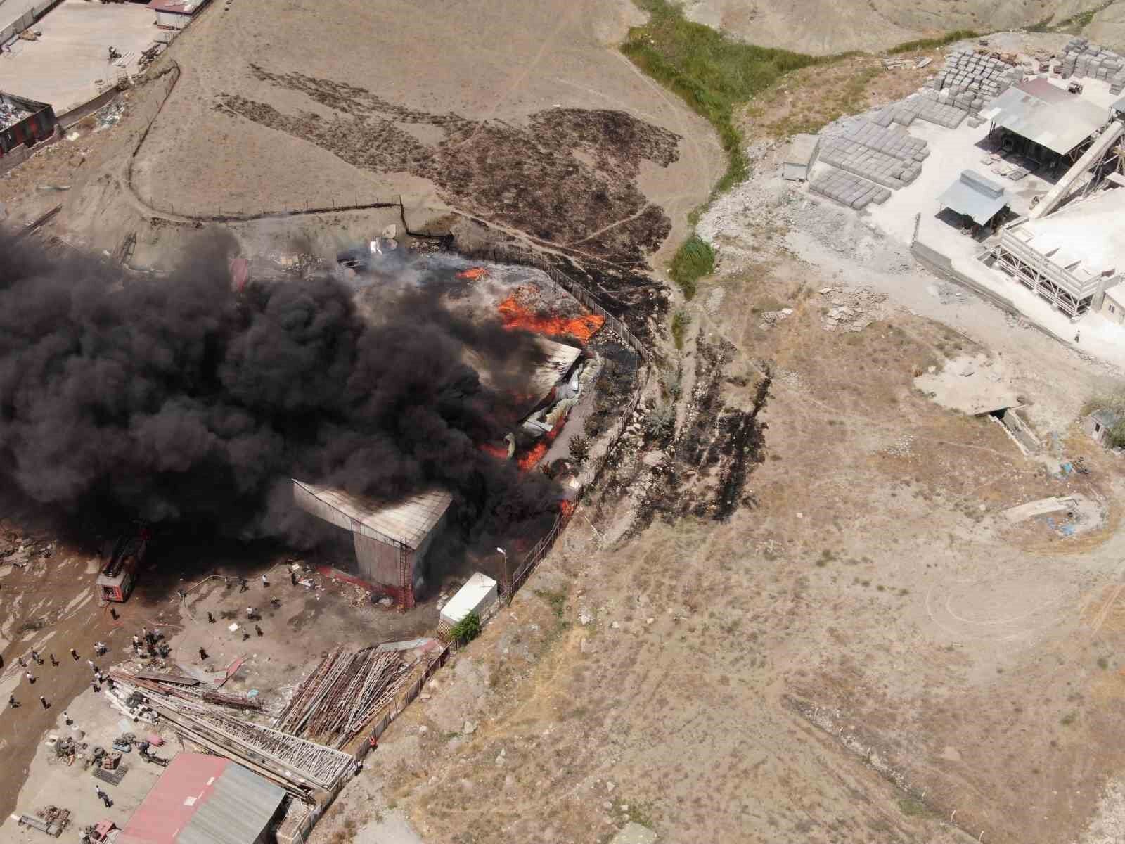 Van Hurdacılar Sitesi’nde korkutan yangın