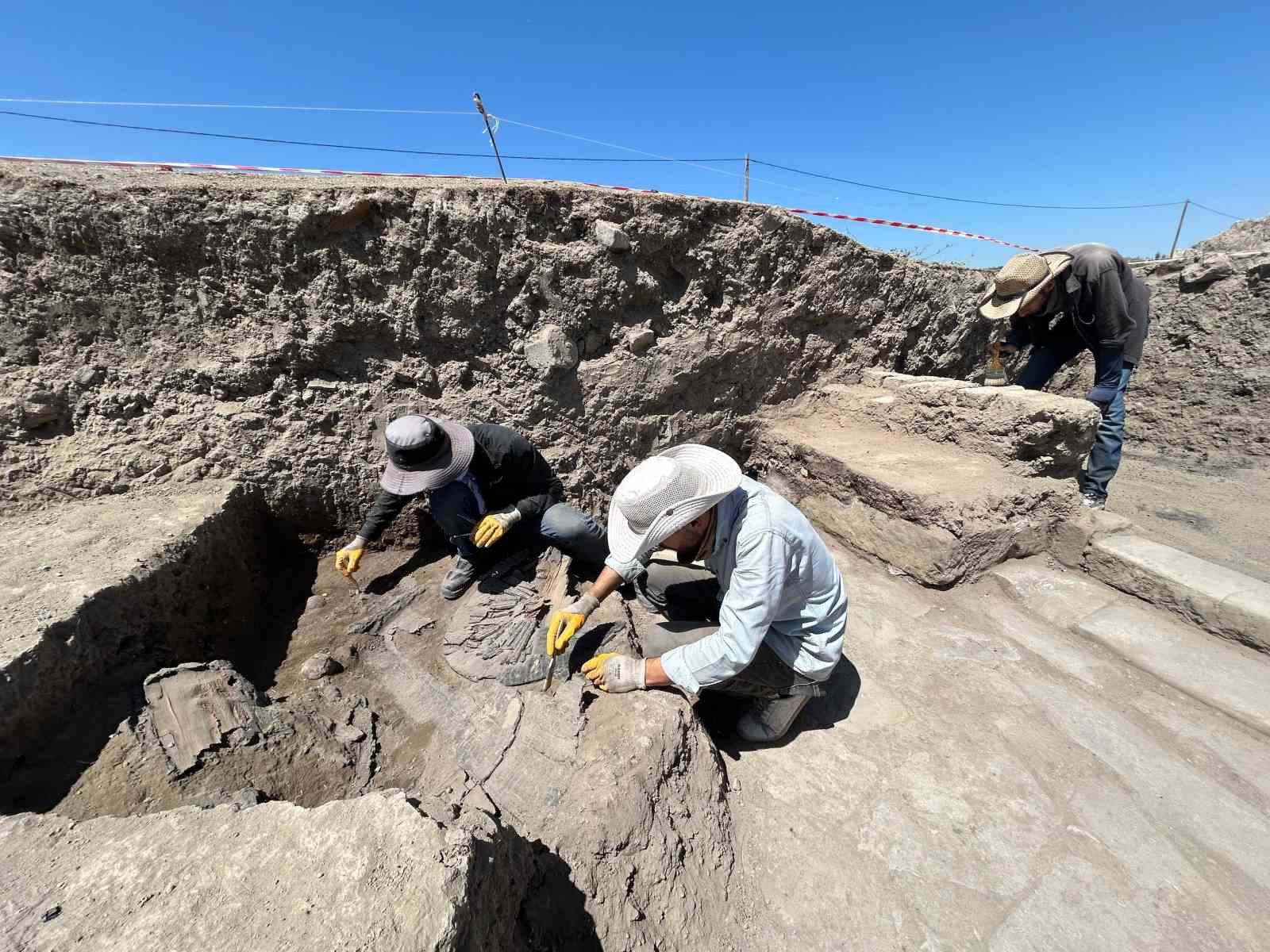 Eski Van Şehri’nde 1. Dünya Savaşı’nın izleri: Gülle ve çok sayıda mermi kovanı bulundu