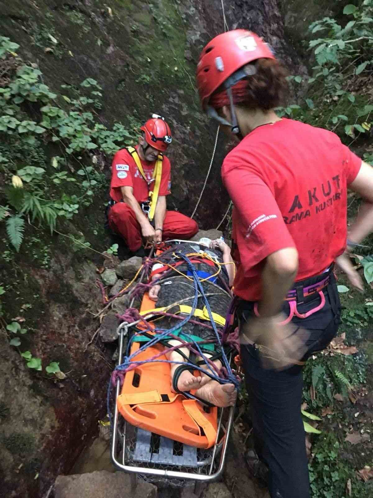 Sarp arazilerde fındık hasadı yaralanma vakalarını artırdı