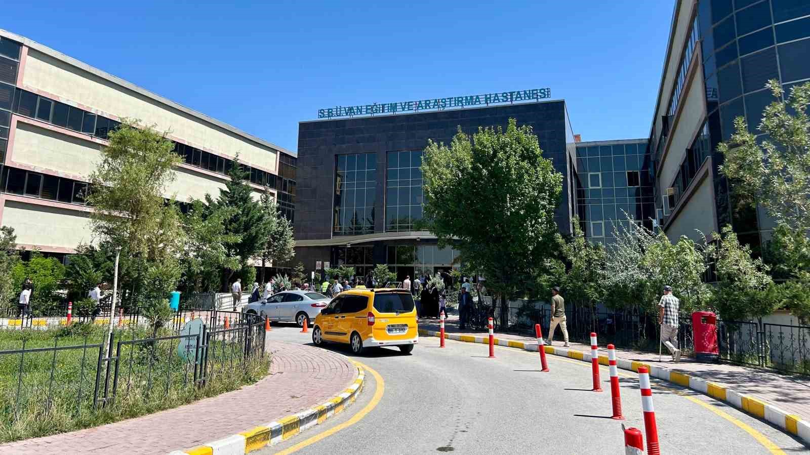 Sıcak hava dalgası Van’da acil servislerde yoğunluğu artırdı