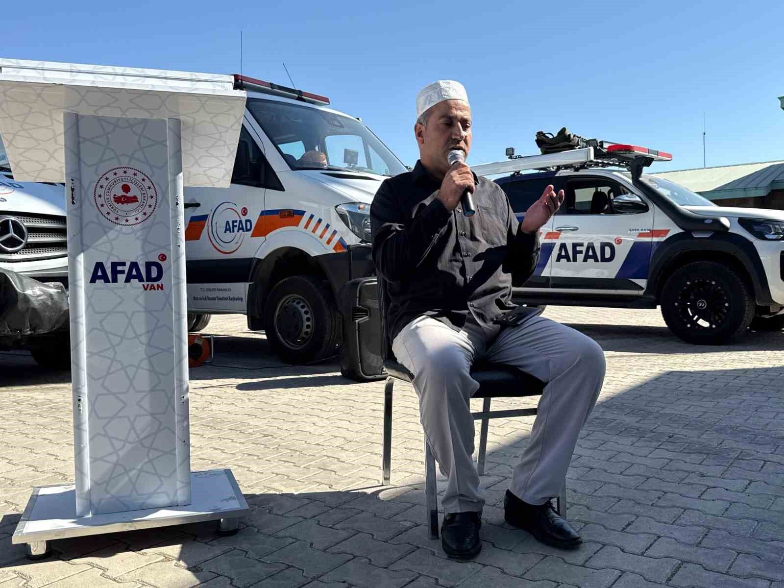 Marmara depreminde hayatını kaybedenler Van’da anıldı