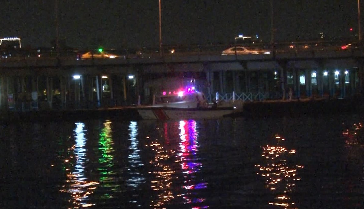 Haliç’te köprüden düşen şahıs için arama çalışmaları başlatıldı