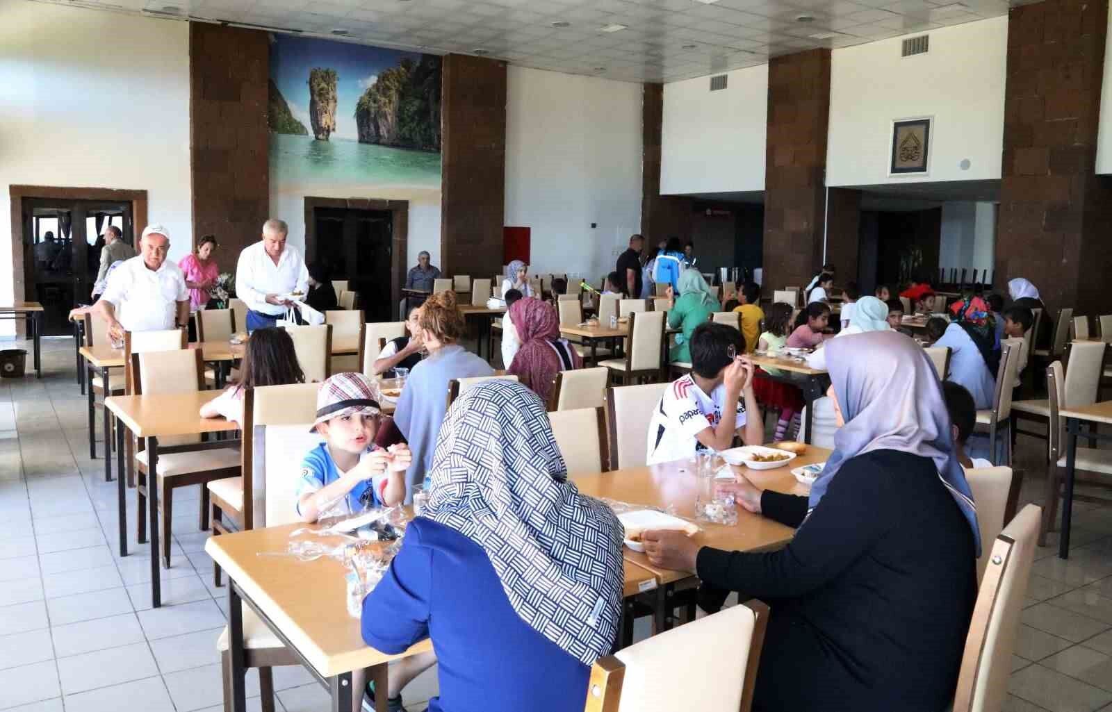 Yaşlı bireyler piknik etkinliği ile unutulmaz bir gün geçirdi