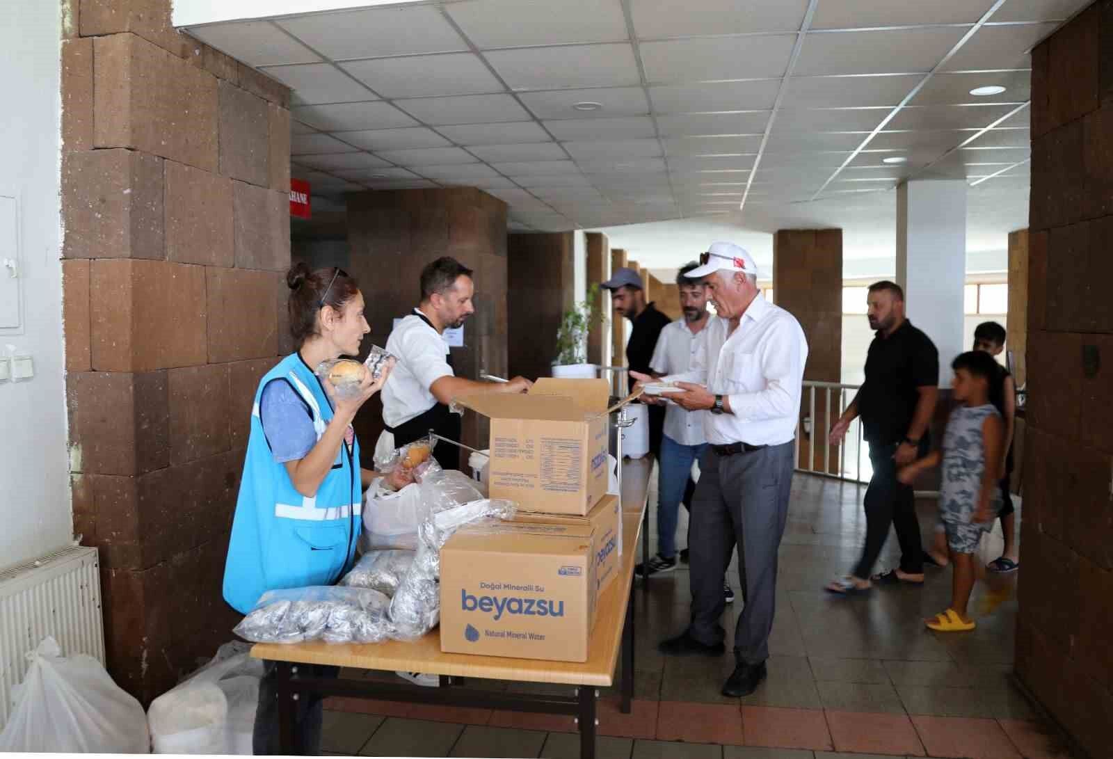 Yaşlı bireyler piknik etkinliği ile unutulmaz bir gün geçirdi