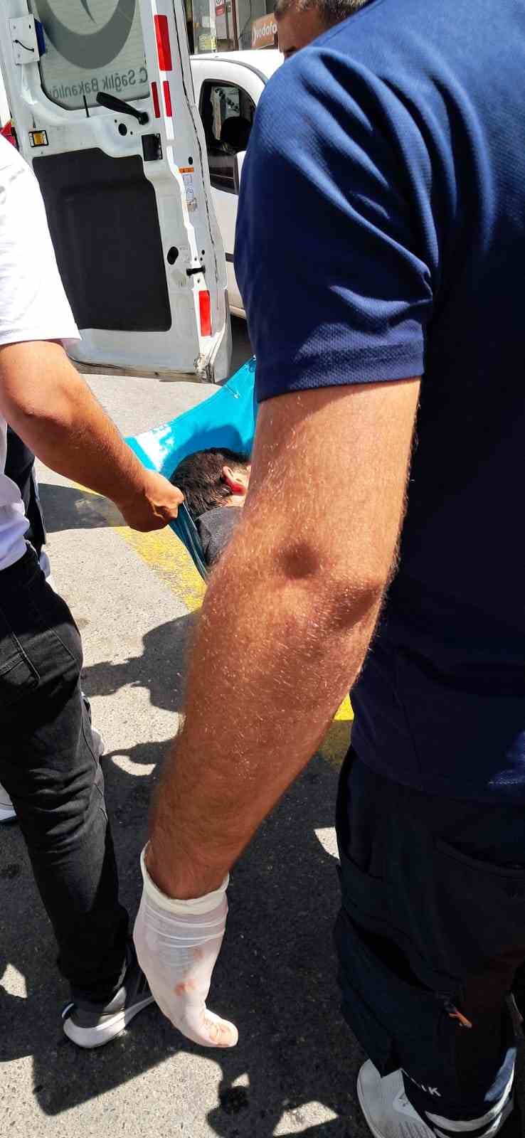 Siirt’te bıçaklı kavga: 1 yaralı