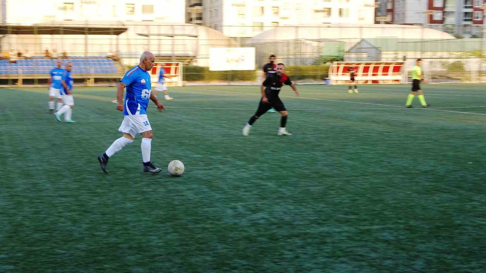 Van ve Urmiye sporcuları dostluk ve kardeşlik için ter döktüler