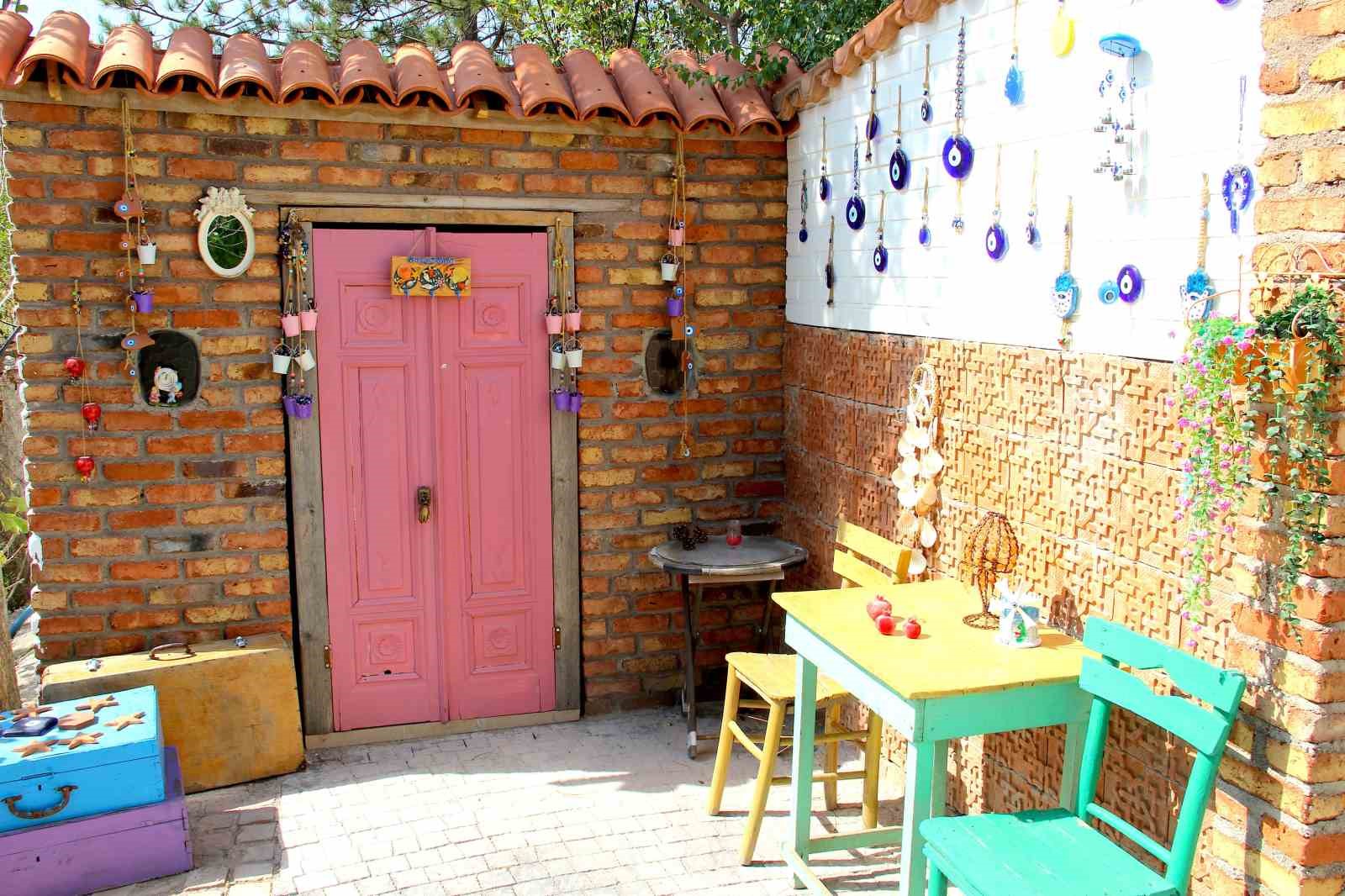 Kadın girişimci eski balık lokantasını fotoğraf platosuna dönüştürdü: 