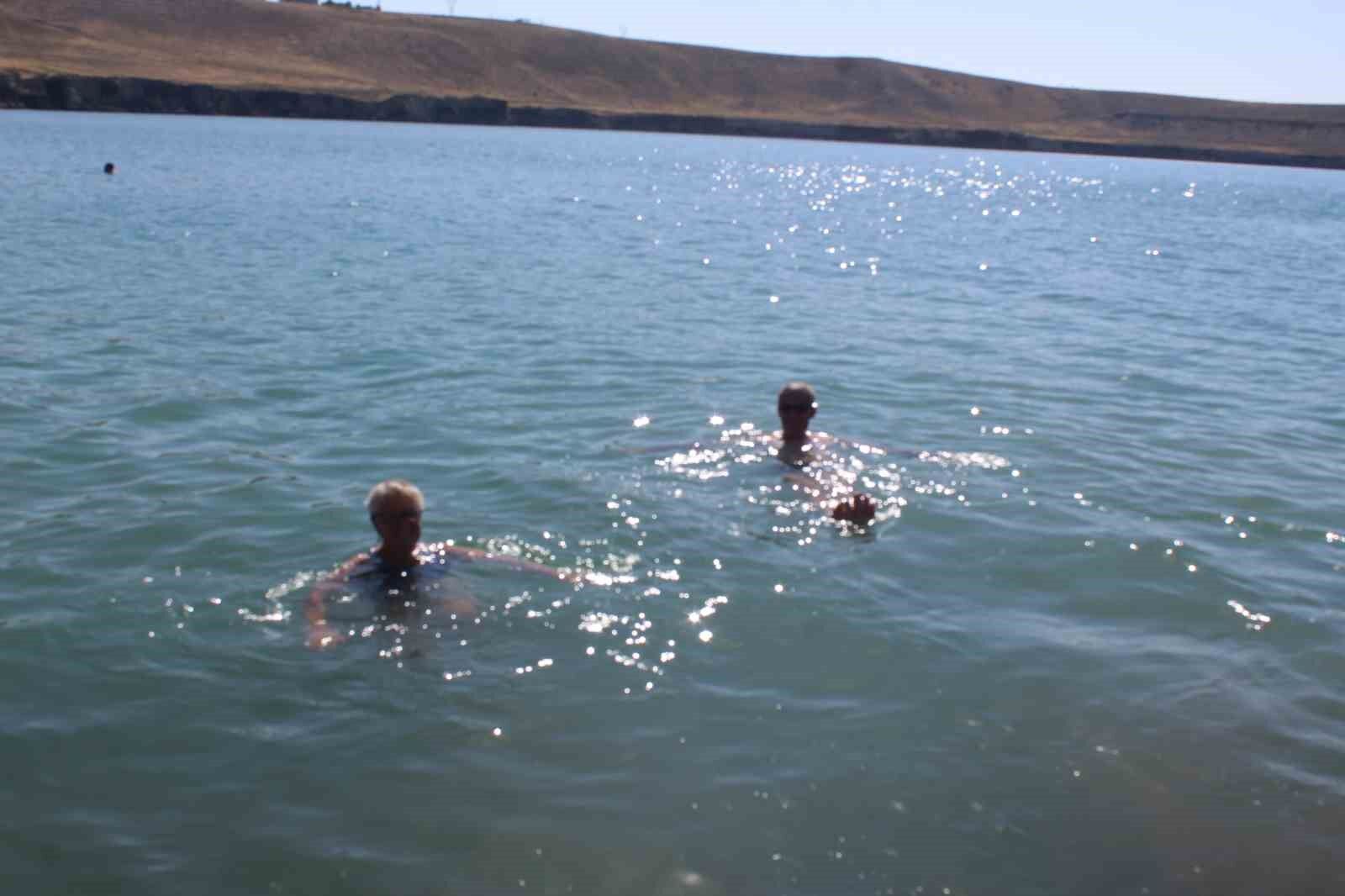 Fransız gezgin çift 15 yıl sonra tekrar Karapınar’a geldi