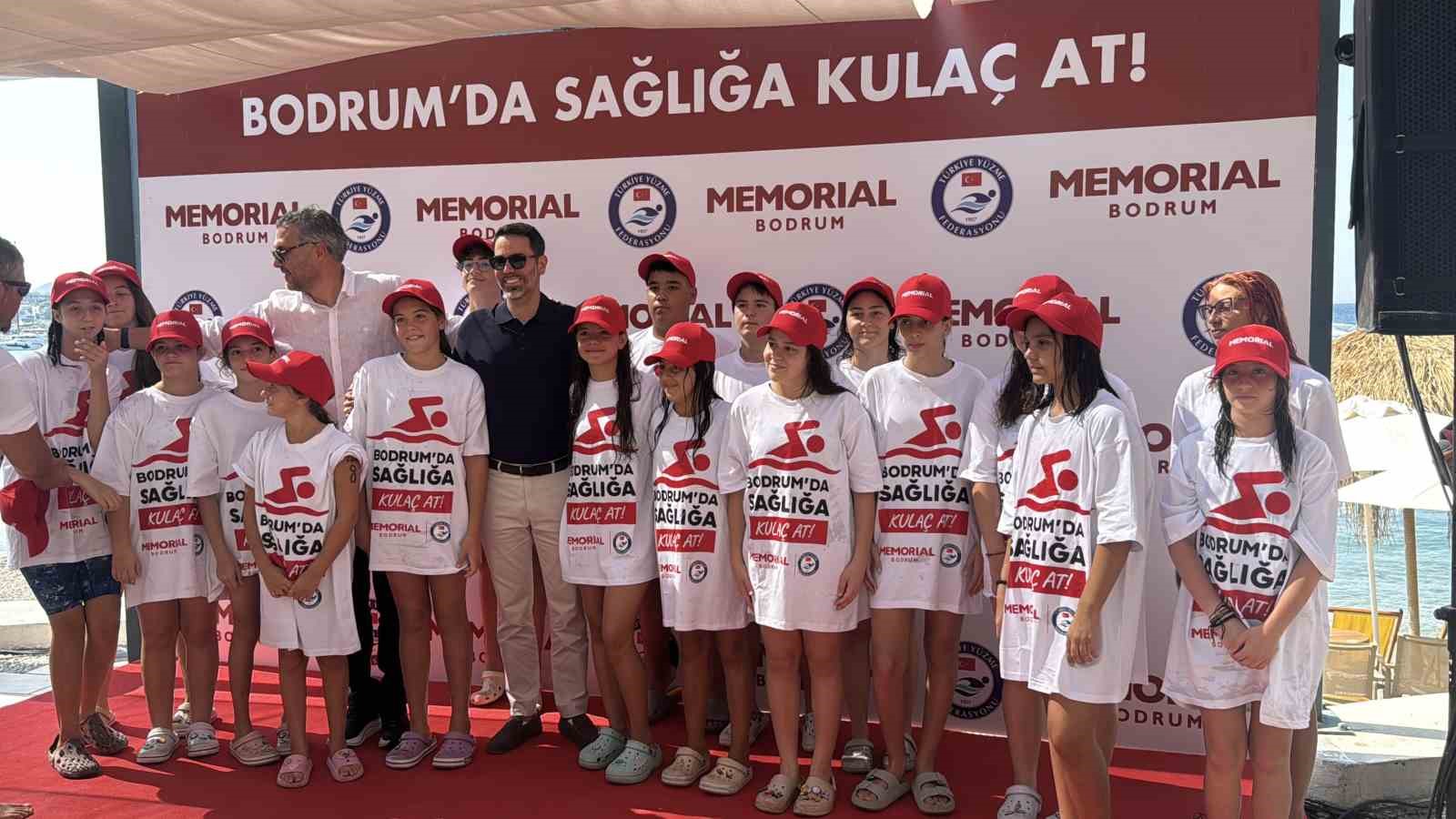 Bodrum’da sağlık için kulaç attılar