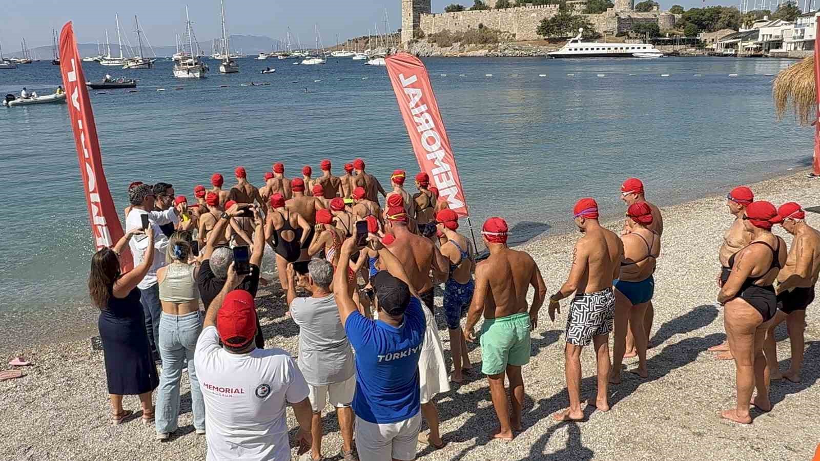 Bodrum’da sağlık için kulaç attılar
