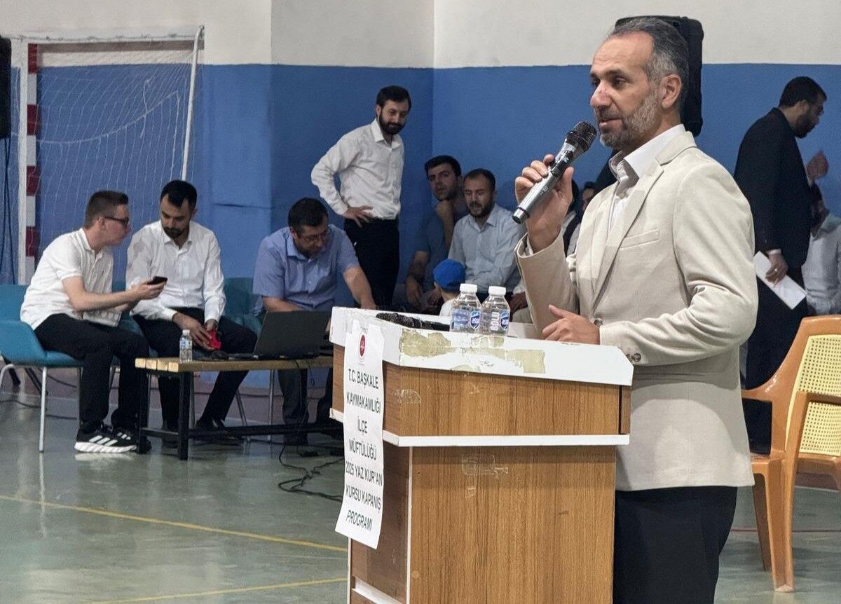 Başkale’de yaz Kur’an kursları düzenlenen programla sona erdi