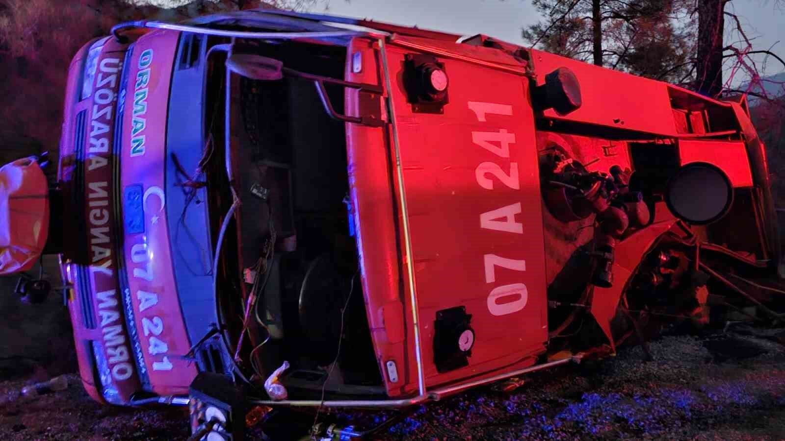 Antalya’da arazöz devrildi: 2 orman işçisi yaralı