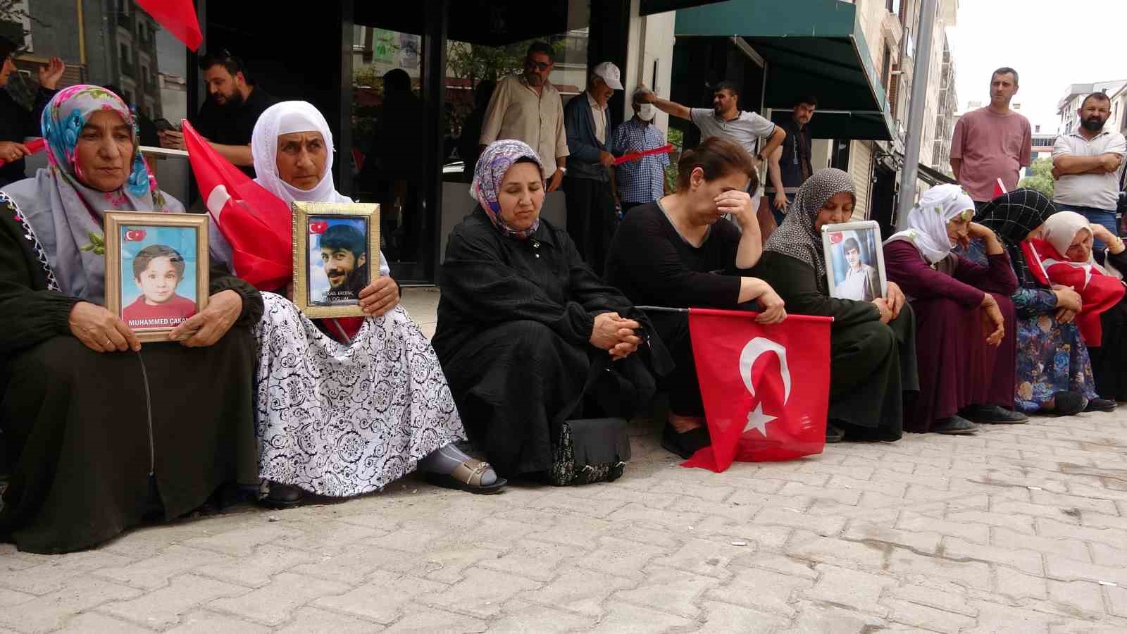 Vanlı anneler, terörsüz Türkiye istiyor