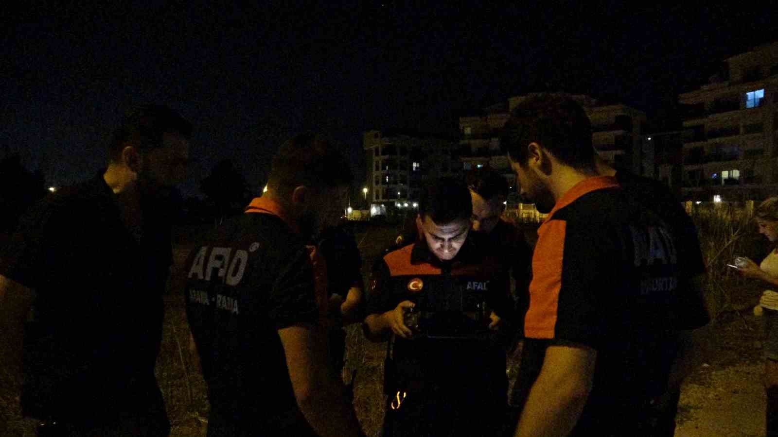 Dağdan atılan işaret fişeği ekipleri alarma geçirdi: Termal kameralı dron ile bölge didik didik tarandı