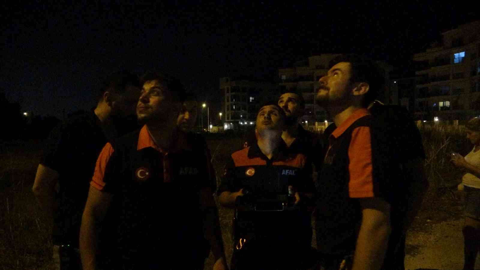 Dağdan atılan işaret fişeği ekipleri alarma geçirdi: Termal kameralı dron ile bölge didik didik tarandı