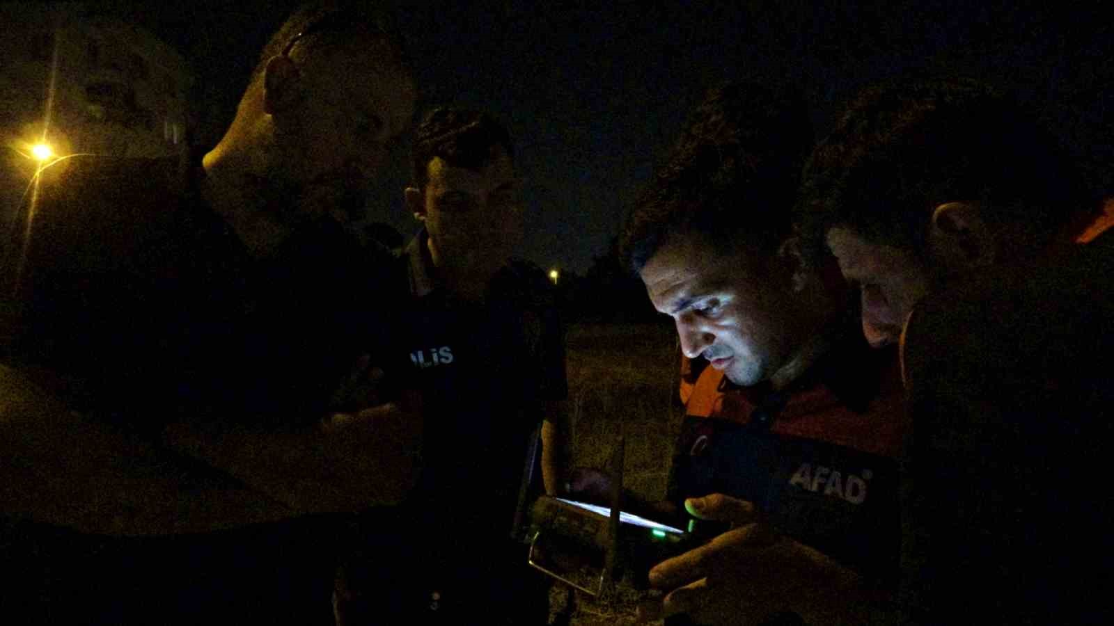 Dağdan atılan işaret fişeği ekipleri alarma geçirdi: Termal kameralı dron ile bölge didik didik tarandı