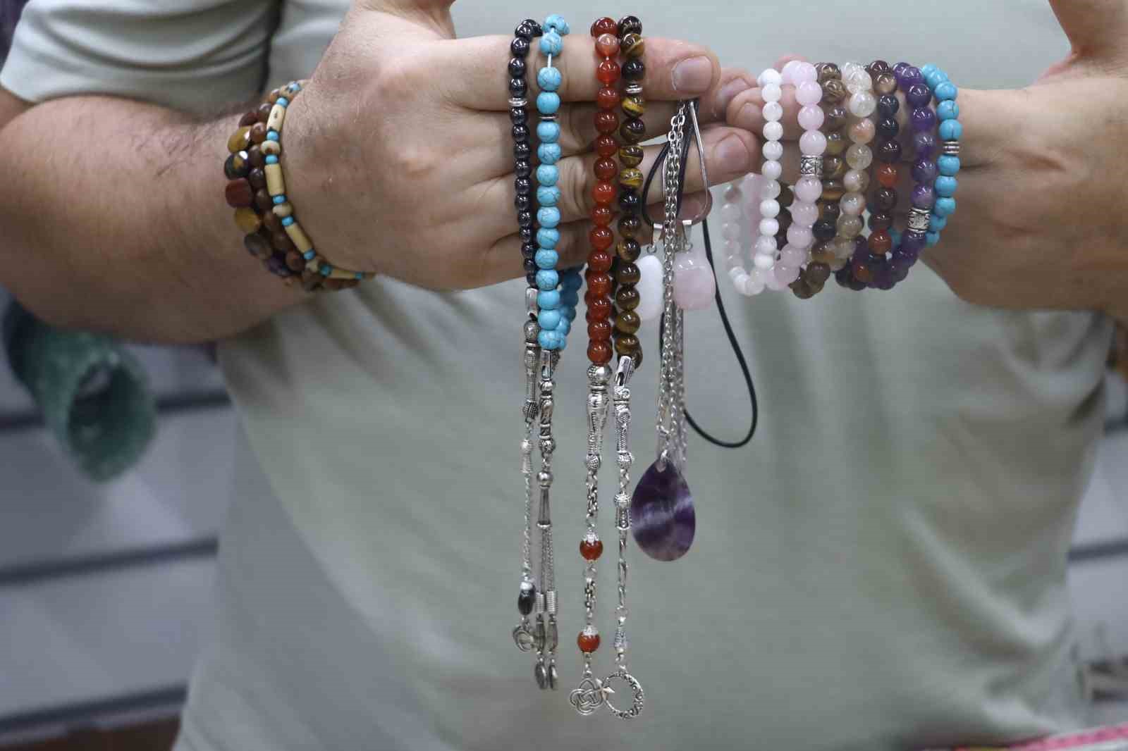 Doğal taşlara ilgi, döneme ve ihtiyaçlara göre değişiyor