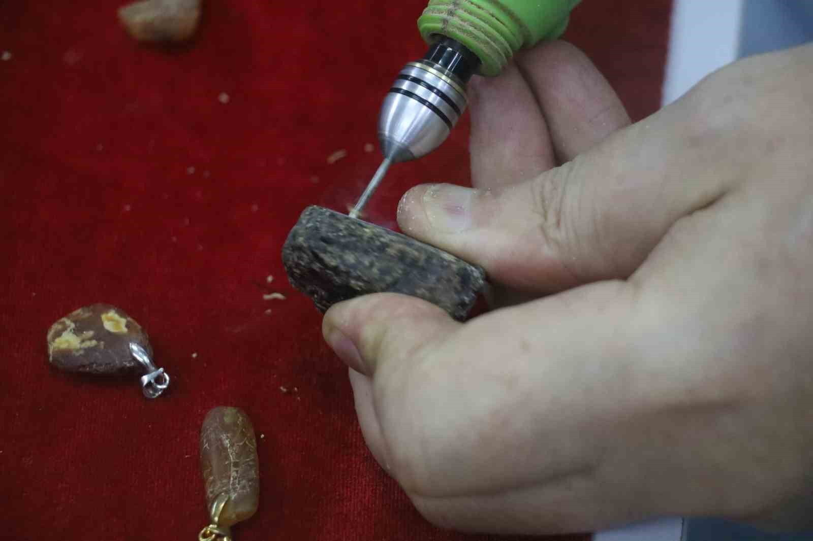 Doğal taşlara ilgi, döneme ve ihtiyaçlara göre değişiyor