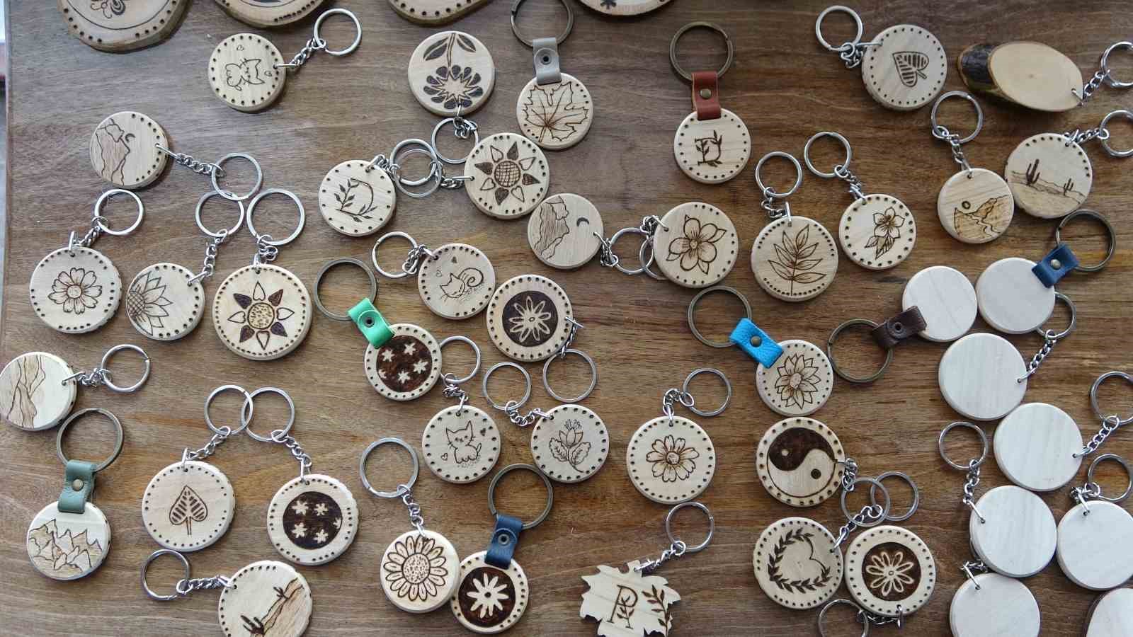 Bahçesaray’ın ceviz ağaçları sanat eserine dönüşüyor