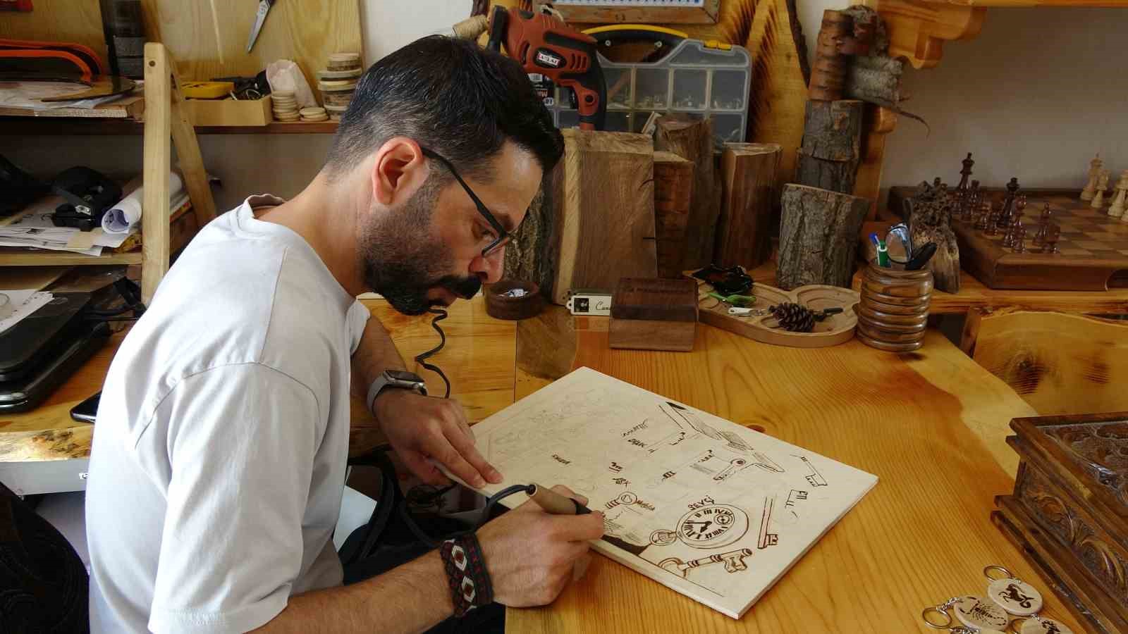 Bahçesaray’ın ceviz ağaçları sanat eserine dönüşüyor