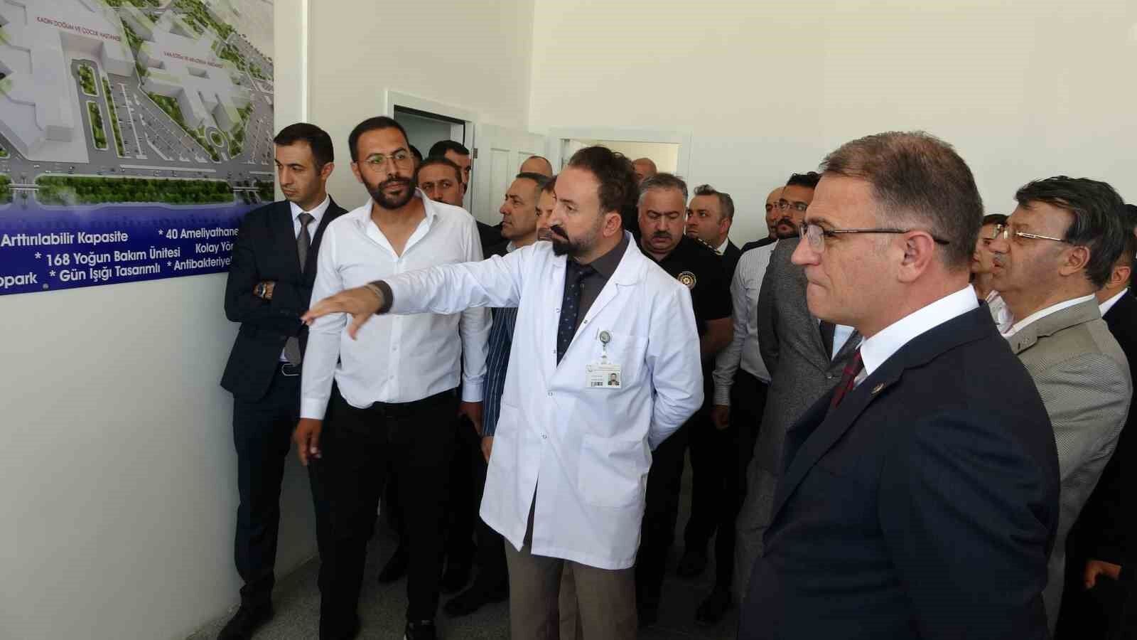 Van’da 800 yataklı şehir hastanesinin inşaatı sürüyor