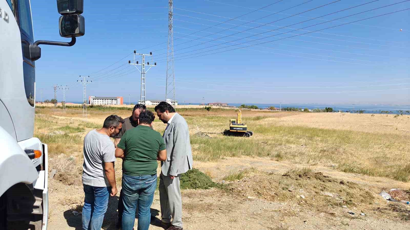 Edremit Ağız ve Diş Sağlığı Merkezi için ilk kazma vuruldu