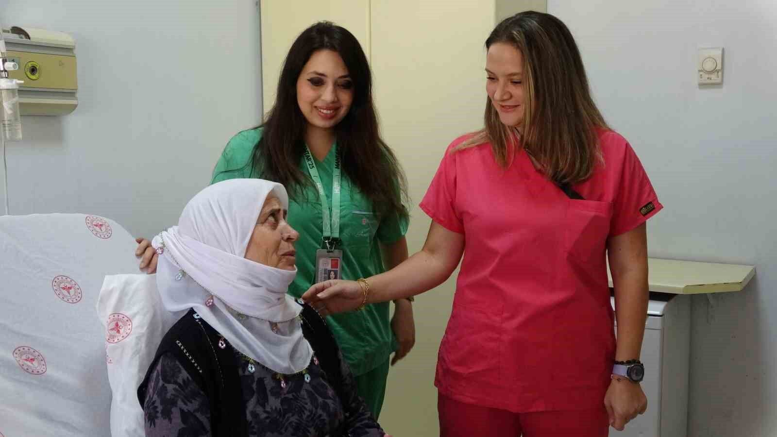 Kalbinin üzerinden 2 kiloluk kitle çıkarıldı