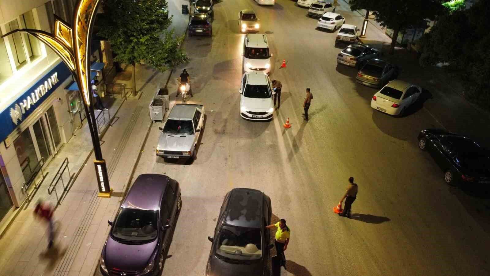 Trafik kurallarına uymayan sürücülere 52 bin TL ceza