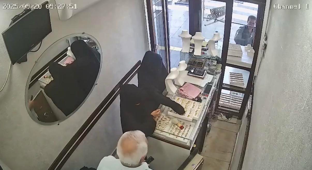 Diyarbakır’da kadınlar kuyumcudan 2,5 kilo altın çaldı