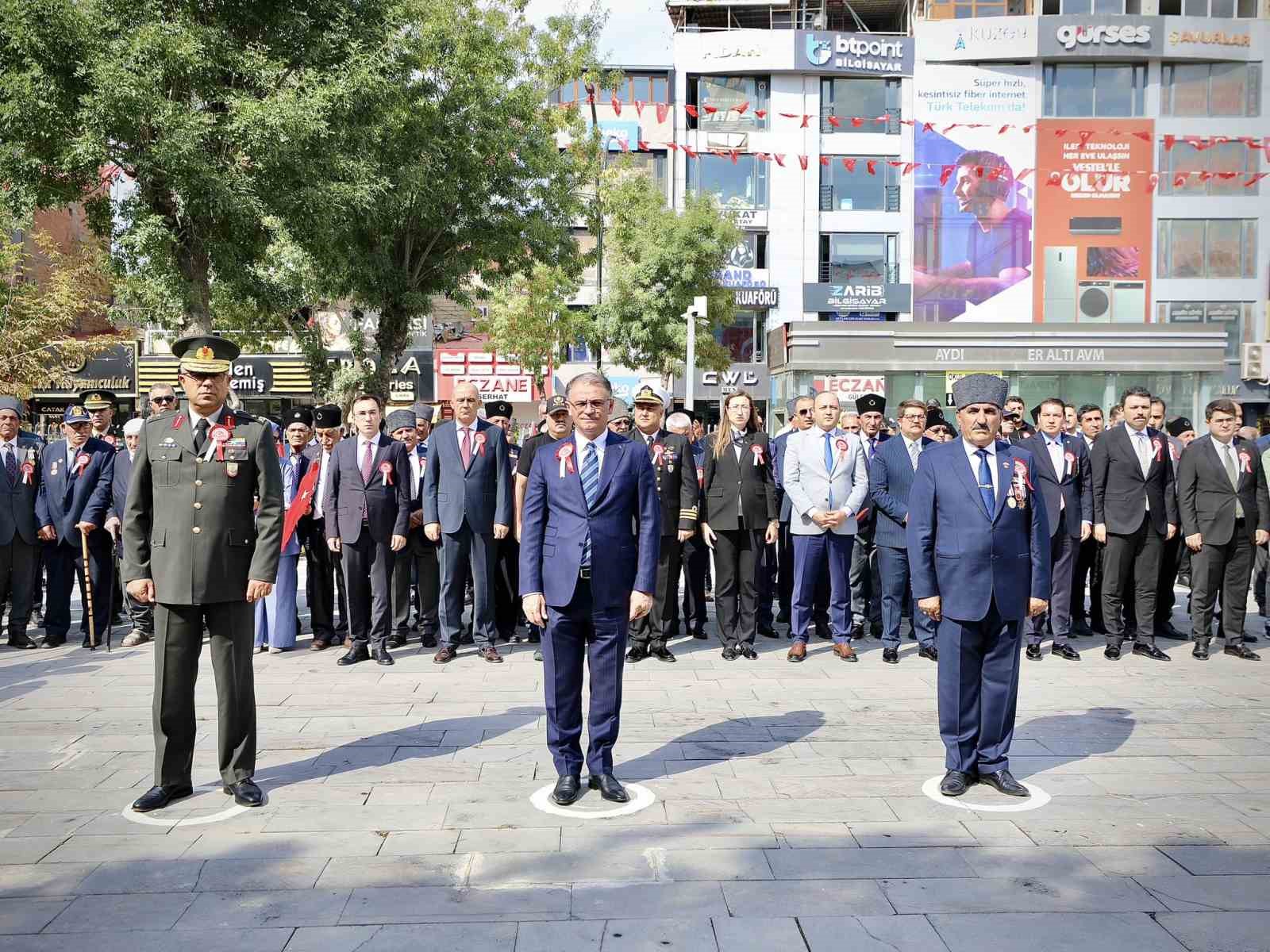 Van’da Gaziler Günü kutlandı