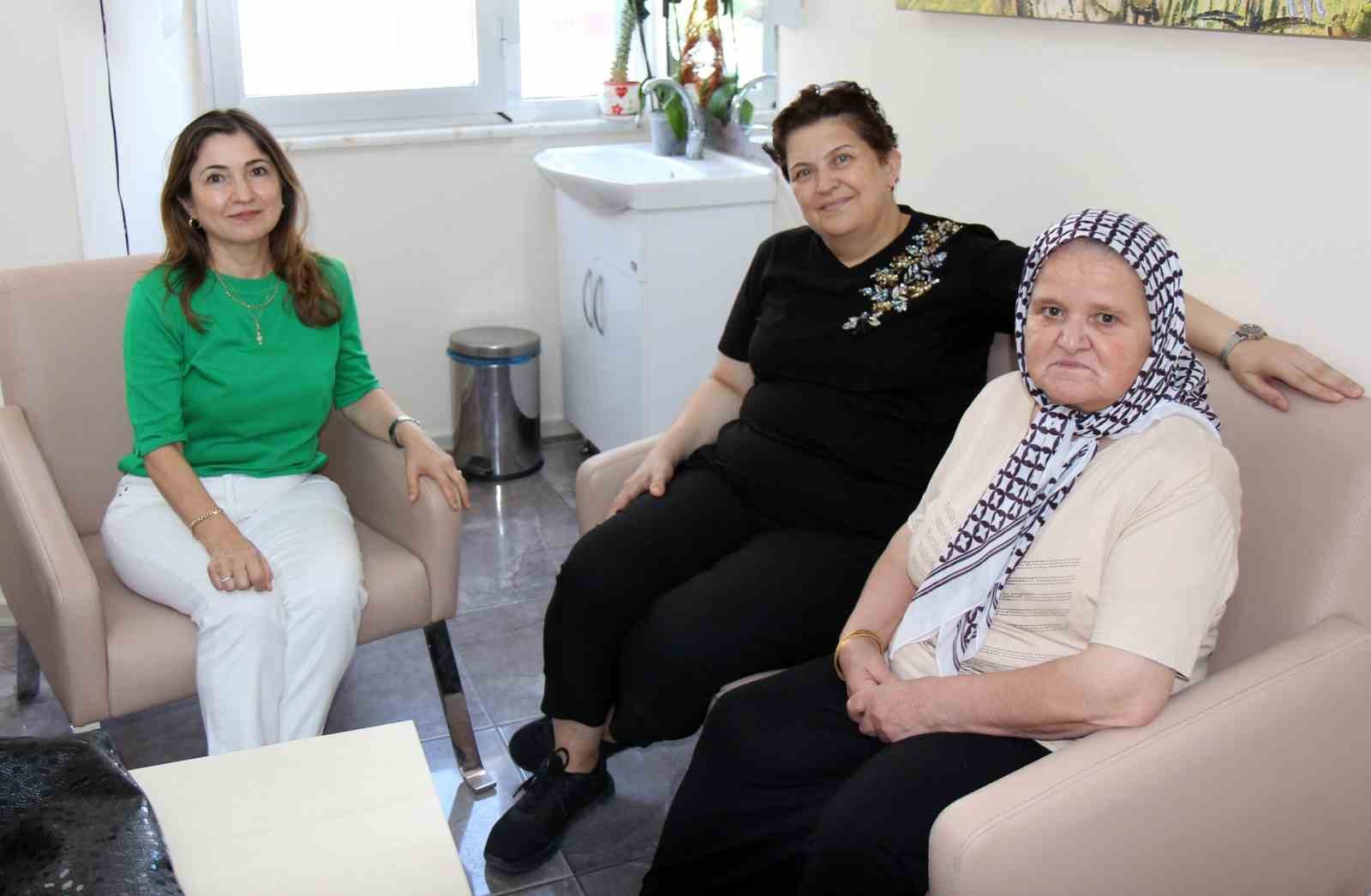 Belirti vermeyen kanserden erken teşhis sayesinde kurtuldular