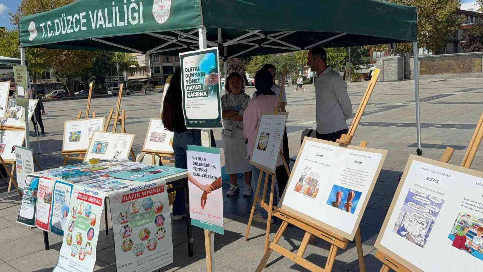 Bu sokağa gelenler sağlık taramasından geçti