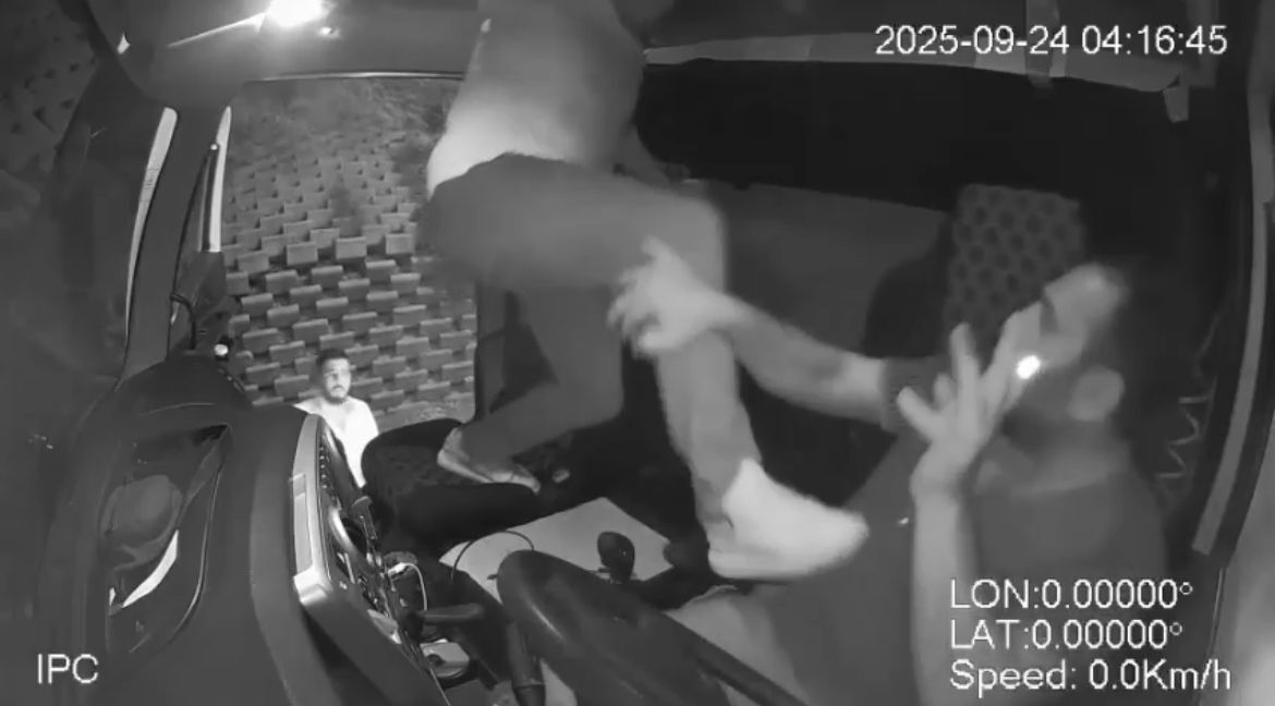 Bursa’da kaza sonrası tır şoförüne saldırı kamerada...Tekme tokat darp ettiler