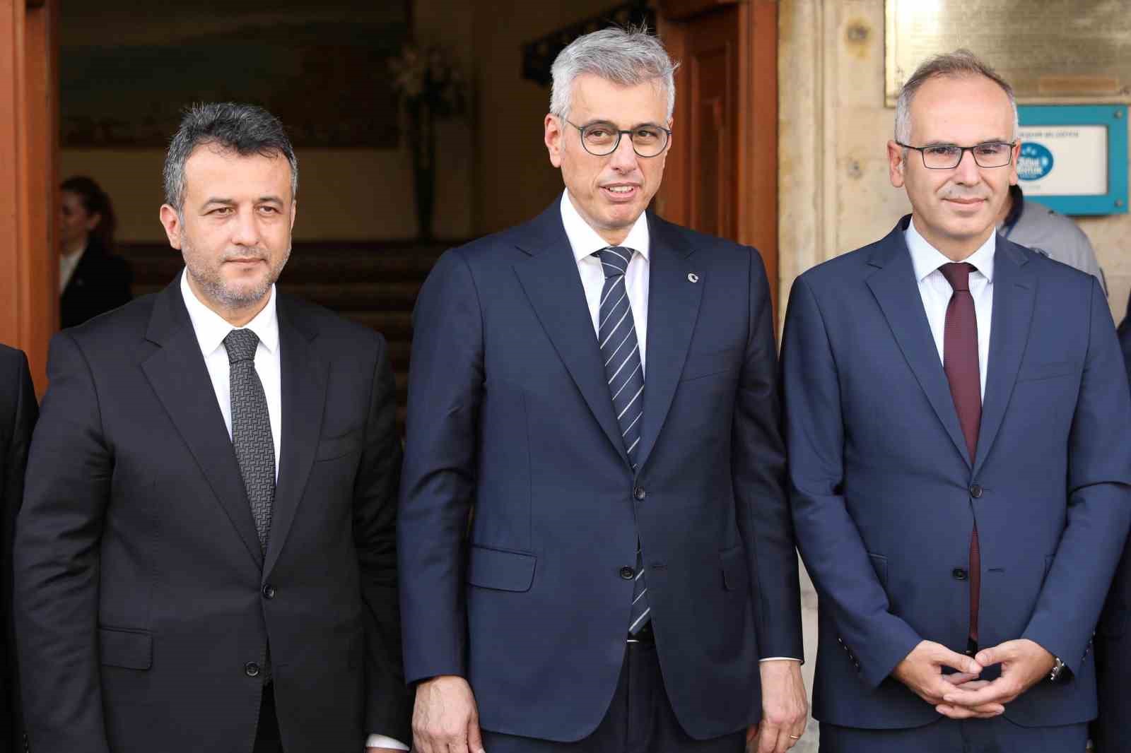 Sağlık Bakanı Memişoğlu’ndan vatandaşlara randevu tüyosu