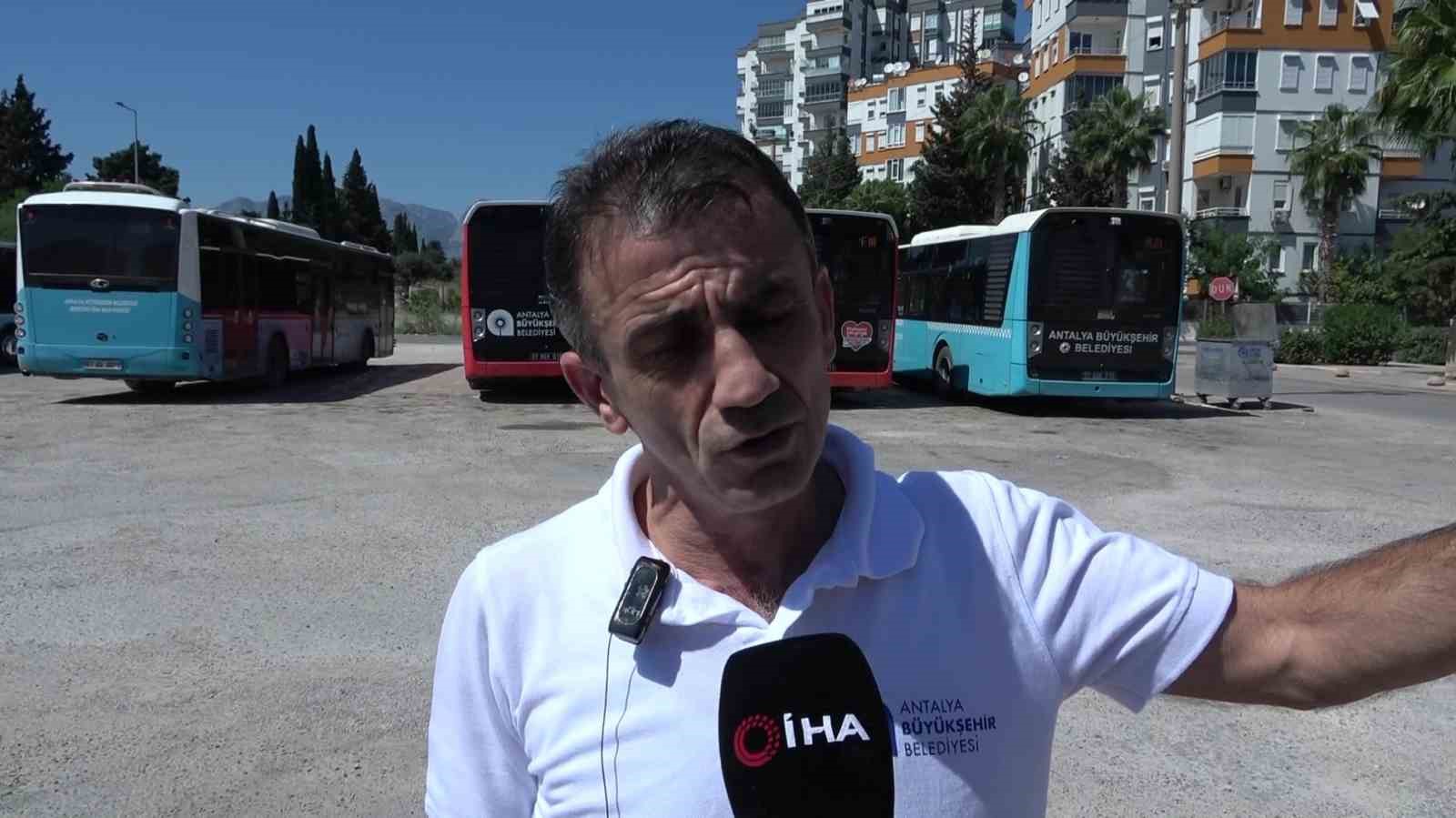 Son durakta otobüsten inmeyen kadın için şoförler seferber oldu