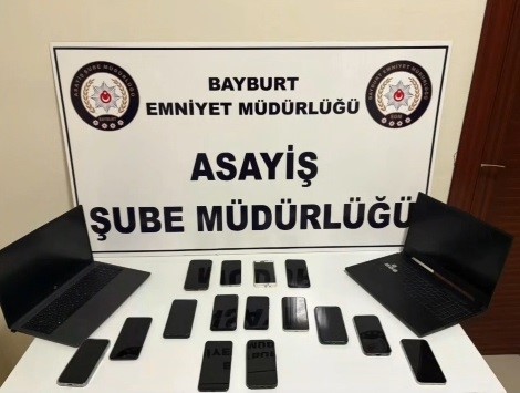 Bayburt polisi 112 vatandaşı sahte ilanla dolandıran çeteyi çökertti