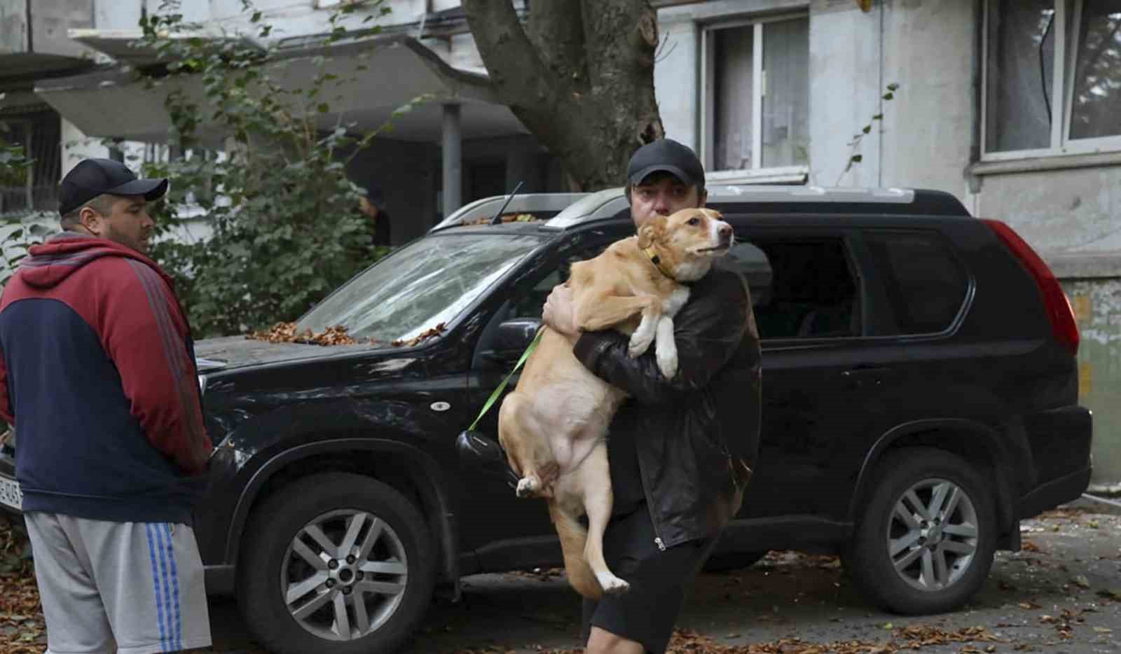 Rusya’dan Ukrayna’ya yoğun hava saldırısı: 3 ölü