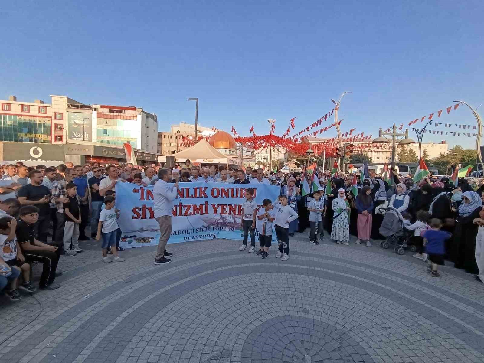 Van’daki STK’lardan Küresel Sumud Filosu’na destek