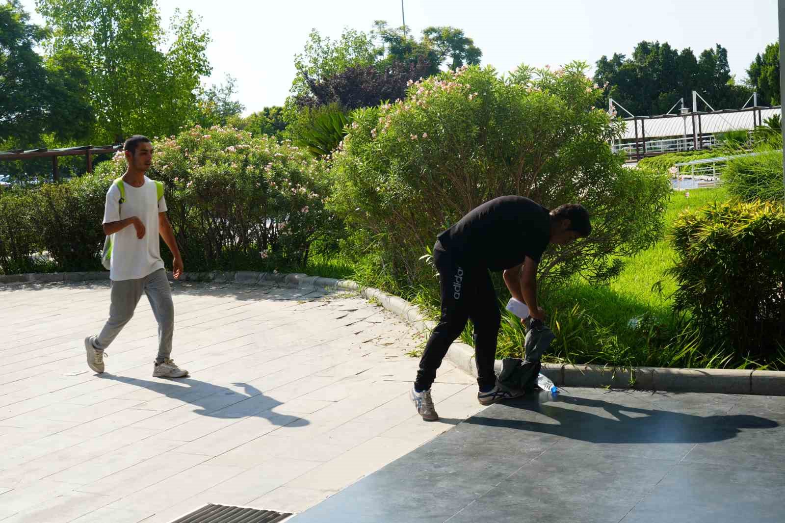 KPSS yine maratonu aratmadı, son dakikaya kalanlar saniyelerle yarıştı