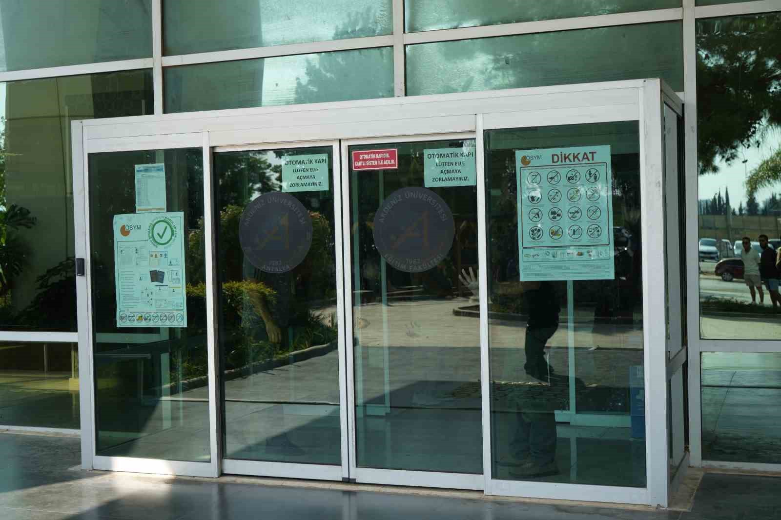 KPSS yine maratonu aratmadı, son dakikaya kalanlar saniyelerle yarıştı