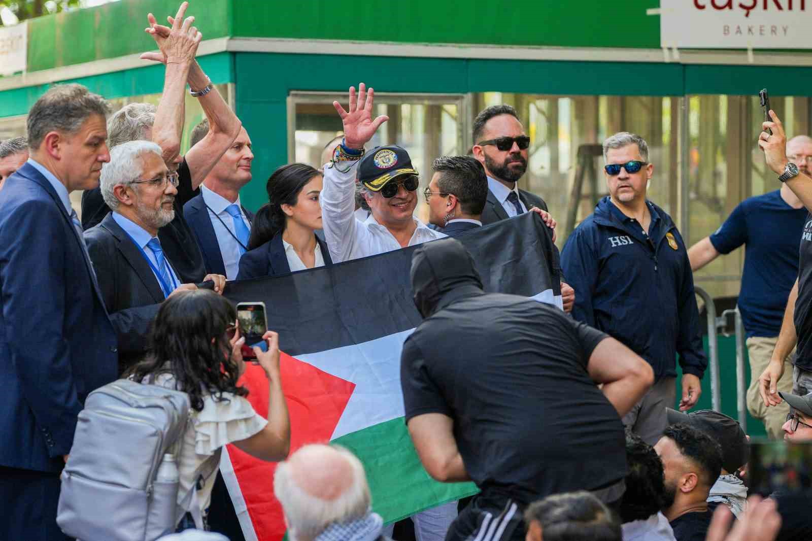 Kolombiya Devlet Başkanı Petro’dan ABD askerine: 