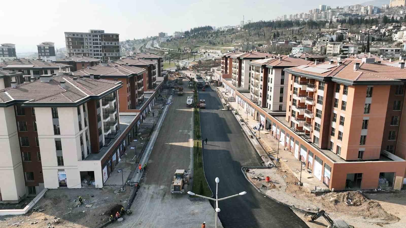 Depremin simgesi Ebrar Sitesi’nde yeni hayat başladı: 678 konut ve 99 iş yeri tamamlandı