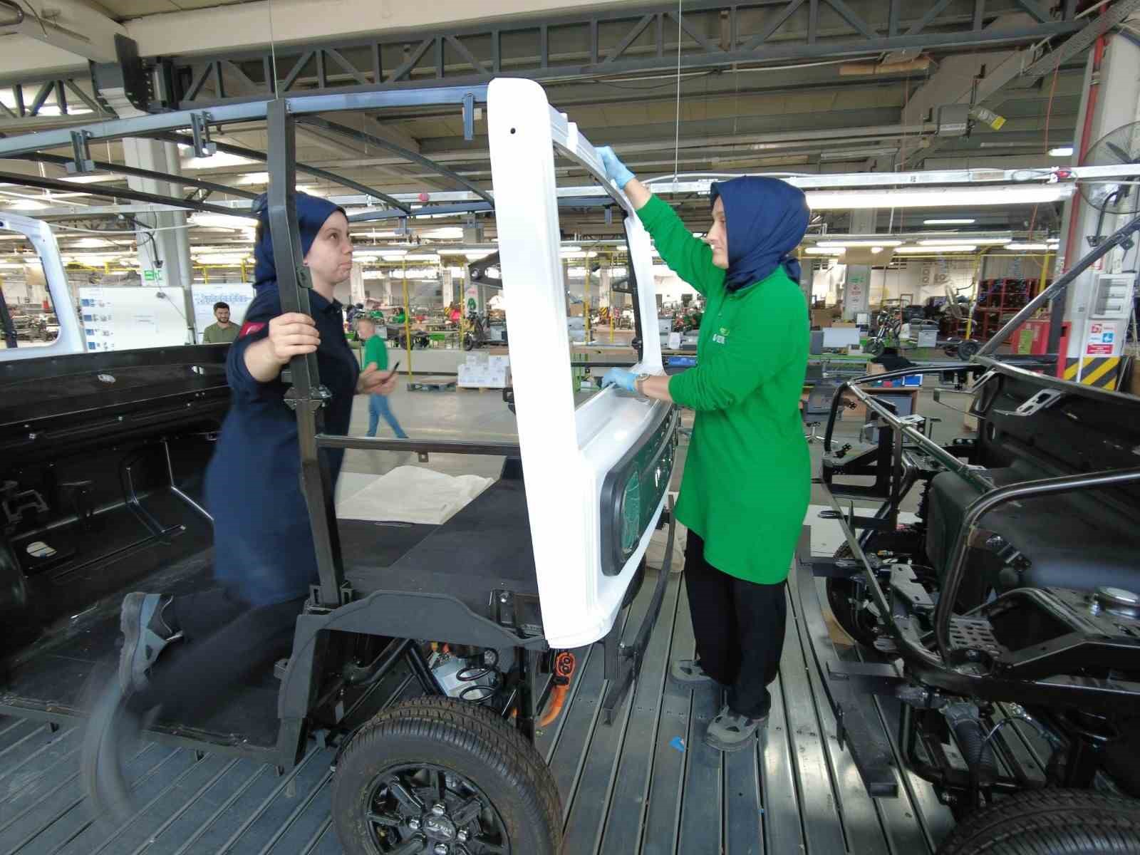 Yüzde 100 yerli elektrikli araç seri üretime hazır