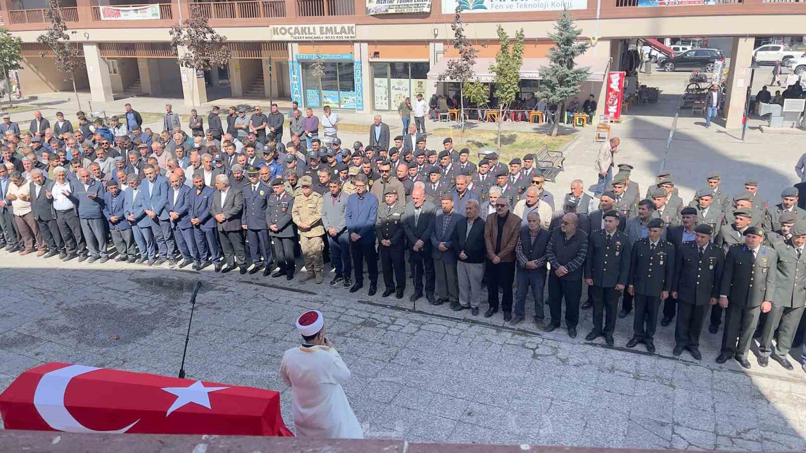 Van’da Kıbrıs gazisi son yolculuğuna uğurlandı