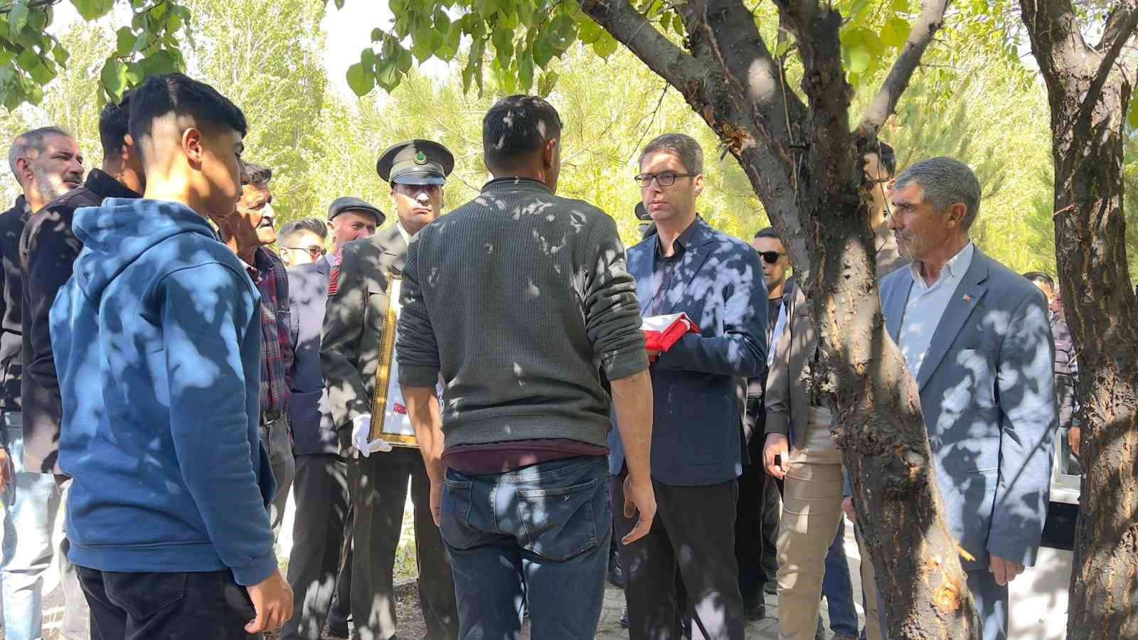 Van’da Kıbrıs gazisi son yolculuğuna uğurlandı