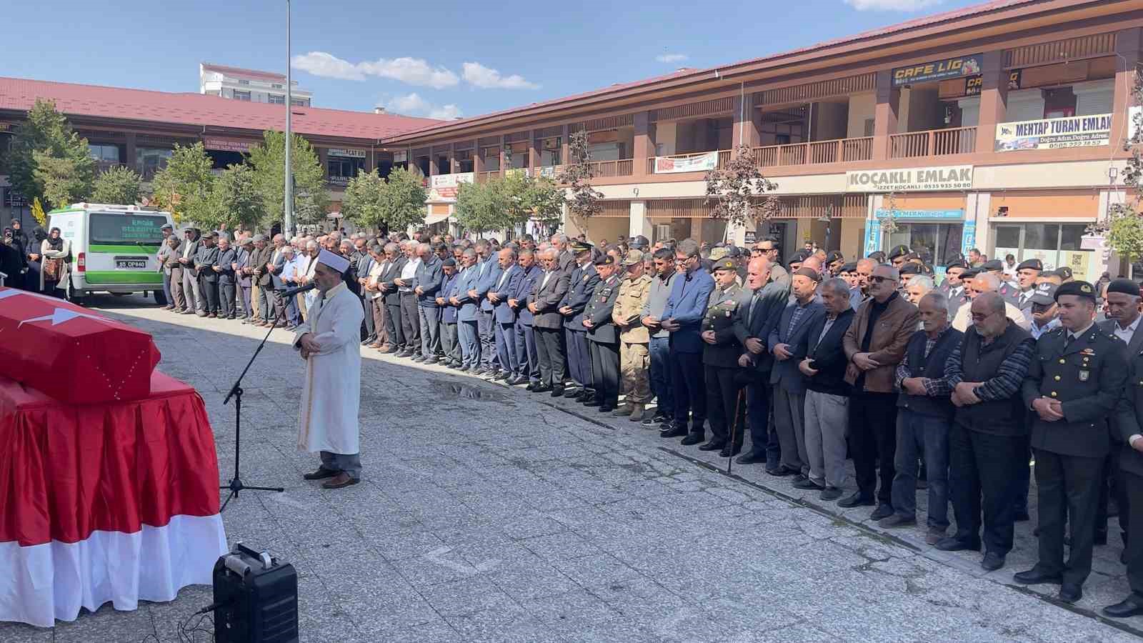 Van’da Kıbrıs gazisi son yolculuğuna uğurlandı